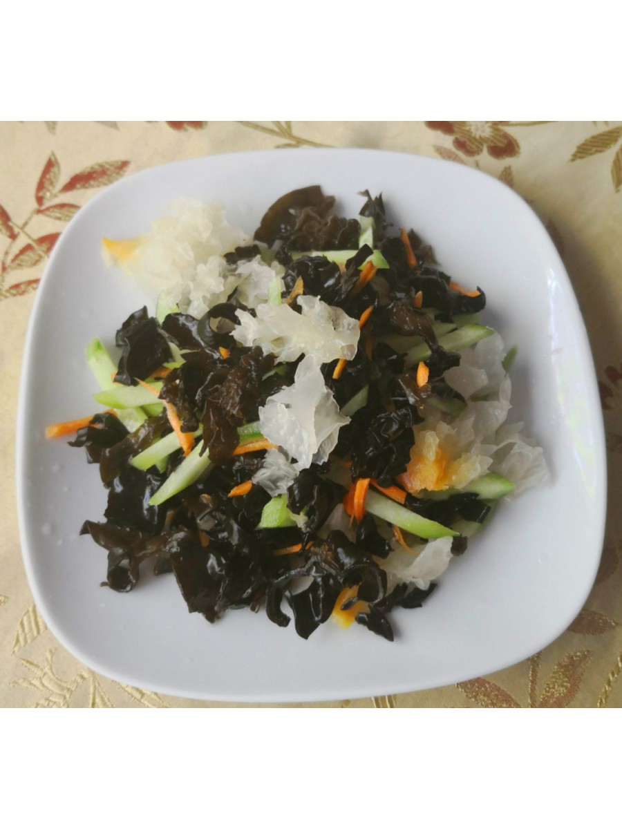 10. Салата от два вида китайски гъби 300гр.