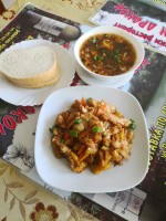 148. Пиле с картофи, лютиво кисела супа, хляб