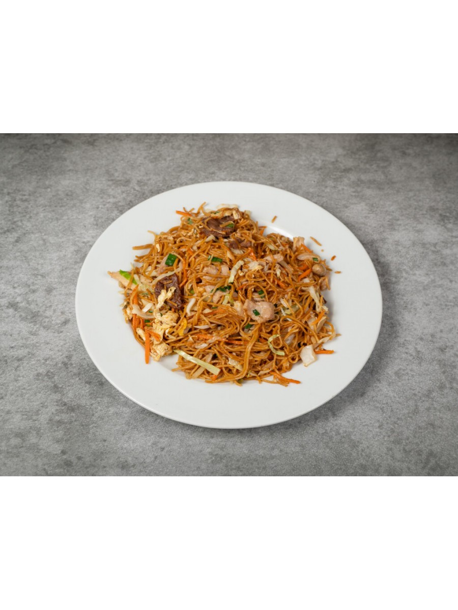 125. Спагети със зеленчуци и три вида месо 700гр