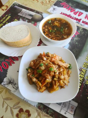 148. Пиле с картофи, лютиво кисела супа, хляб