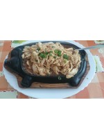 N8. Къкрещо пилешко върху метална плоча 600гр